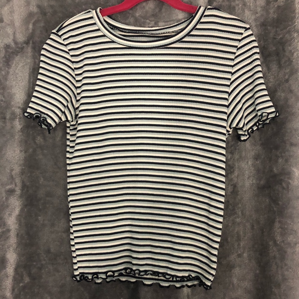 Fitted stripped tee